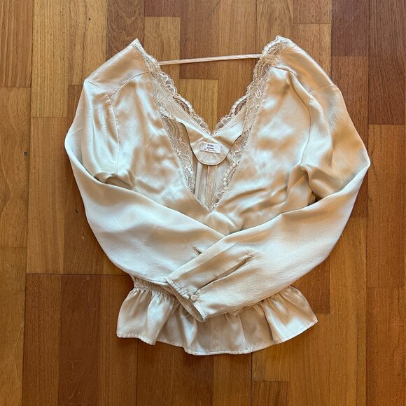 Aritzia Little Moon - Champagne Pink 100% Silk Blouse Lace Trim - XXS - Picture 2 of 9